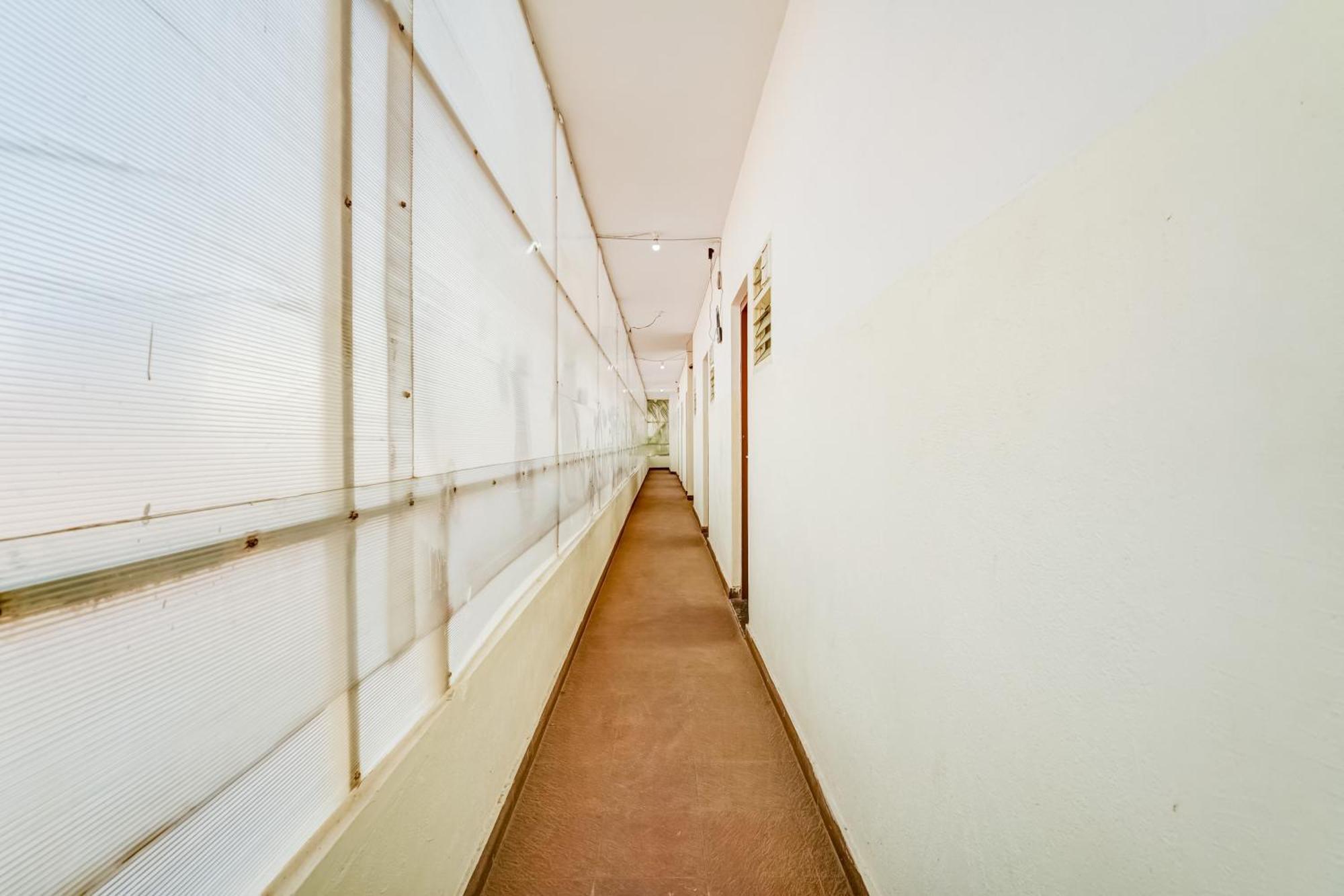 Super Collection O Bannergatta Road Near Decathlon Hotel Bangalore Exterior photo